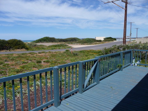 Driftwood - Coogee Beach Accommodation 1