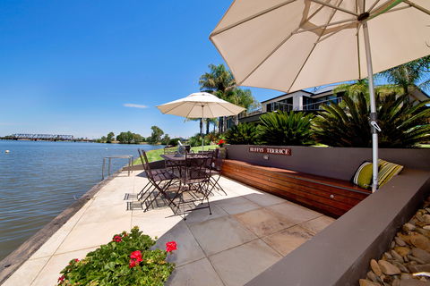 Edgewater Mulwala - Coogee Beach Accommodation 0