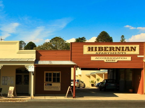 Hibernian Hotel Apartments - Coogee Beach Accommodation 1