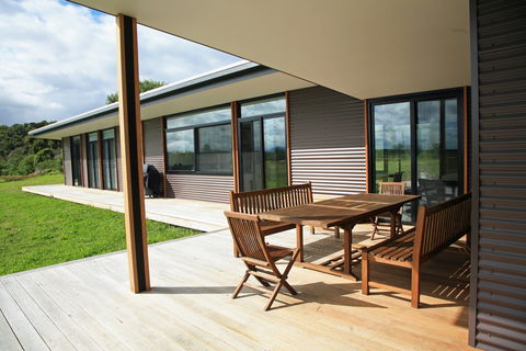 Just Inside The Gate - Coogee Beach Accommodation 1