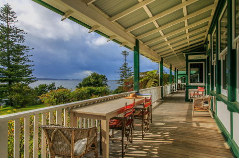 Karbeethong Lodge - Coogee Beach Accommodation 1