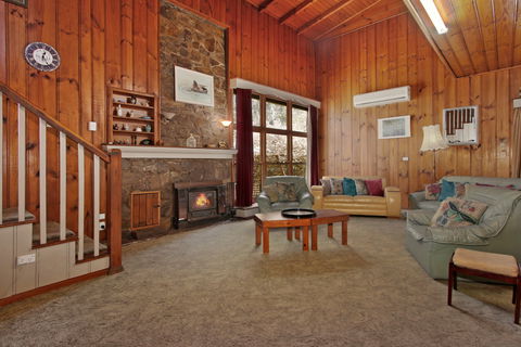 Le Chateau - Coogee Beach Accommodation 1