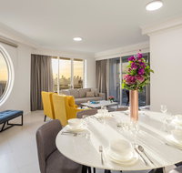 Meriton Suites Bondi Junction - Coogee Beach Accommodation