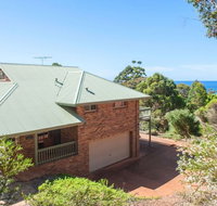 Ocean House - Coogee Beach Accommodation