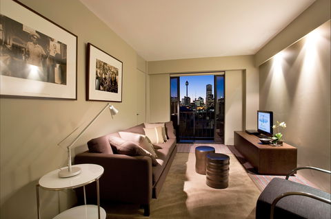 Overlooking The City's Silhouette - Coogee Beach Accommodation 0