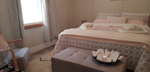 Platypus Cottage - Coogee Beach Accommodation 2