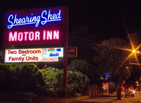 Shearing Shed Motor Inn - Open - Coogee Beach Accommodation 2
