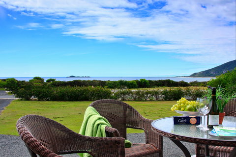 Sisters Beach Retreat - Coogee Beach Accommodation 0