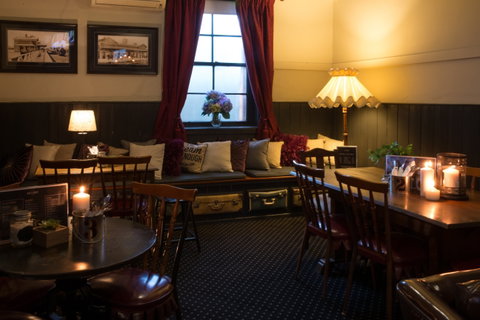 Southern Railway Hotel - Coogee Beach Accommodation 1