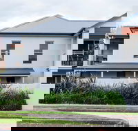 Stay Bathurst - Coogee Beach Accommodation