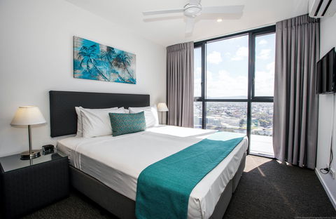 Synergy  Broadbeach - Coogee Beach Accommodation 1