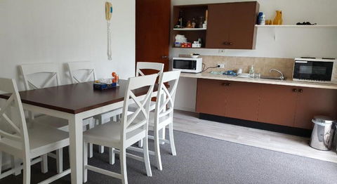 Tabourie Lake Motor Inn - Coogee Beach Accommodation 0