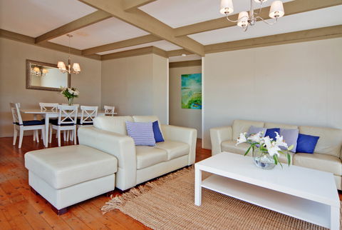 The Beach Pad - Coogee Beach Accommodation 1