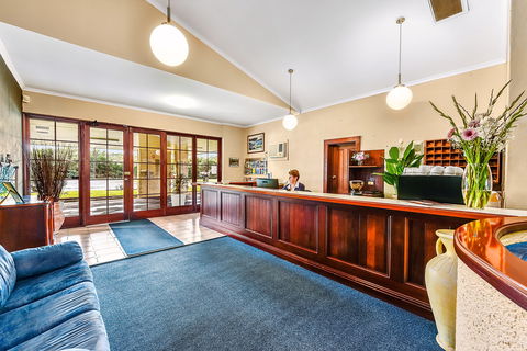 The Henty - Coogee Beach Accommodation 2