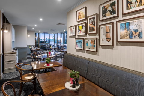 View Brisbane - Coogee Beach Accommodation 2