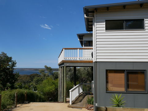 Villa Reeve - Coogee Beach Accommodation 1