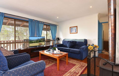 Wallaby Cottage - Coogee Beach Accommodation 1