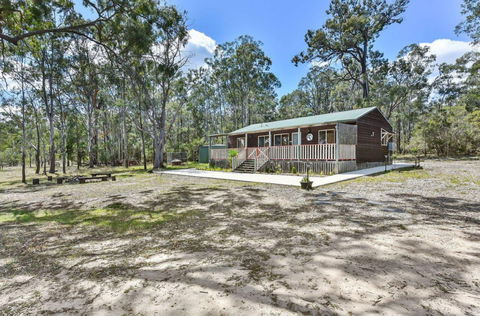 Wallaby Cottage - Coogee Beach Accommodation 2