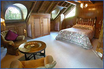 A Camelot Tower And Penthouse - Coogee Beach Accommodation 0