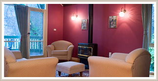 Cambridge Cottages - Coogee Beach Accommodation 3