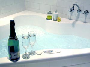 Clonmara Cottages - Coogee Beach Accommodation 0