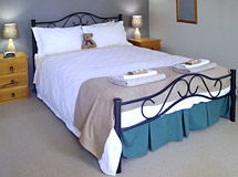Clonmara Cottages - Coogee Beach Accommodation 2