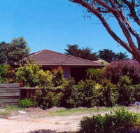 Hideaway On Hinkler - Coogee Beach Accommodation