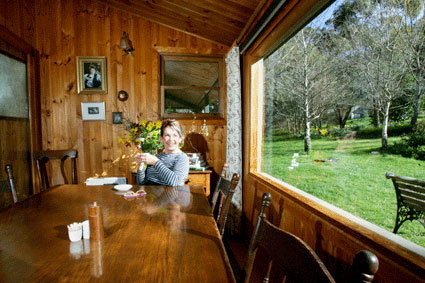 Cottage Braeside Mt Macedon - Coogee Beach Accommodation 5