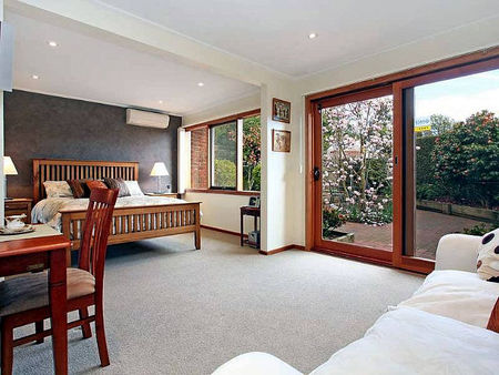 The Courtyard Mt Eliza - Coogee Beach Accommodation 1