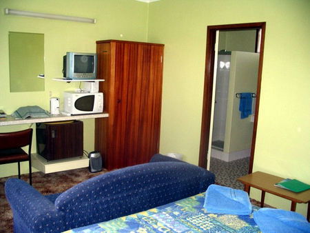 Opal Motel - Coogee Beach Accommodation 3