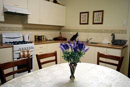 Isabella At Kyneton - Coogee Beach Accommodation 2