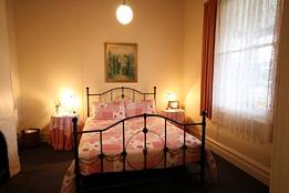 Isabella At Kyneton - Coogee Beach Accommodation 4