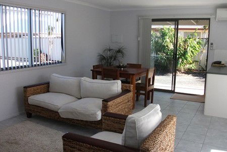 Alexandra Lodge Bundaberg - Coogee Beach Accommodation 2
