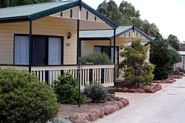 BIG4 Bendigo Ascot Holiday Park - Coogee Beach Accommodation 0