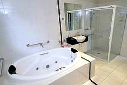 Mirrabooka Units - Coogee Beach Accommodation 4