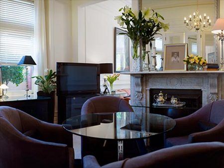 Andres Mews - Coogee Beach Accommodation 0