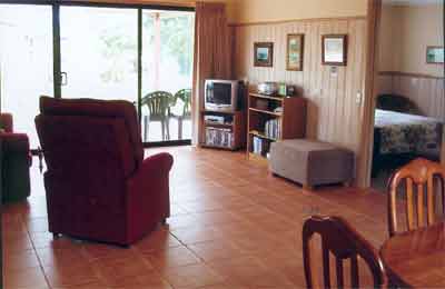 Alvina Holiday Cottages - Coogee Beach Accommodation 4