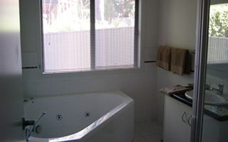 Glengarriff Town Houses - Coogee Beach Accommodation 5