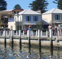 Dockside Waterfront Indulgence - Coogee Beach Accommodation
