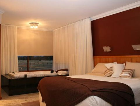 Aurora Cottages - Coogee Beach Accommodation 2