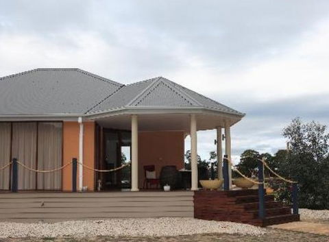 Aurora Cottages - Coogee Beach Accommodation 4