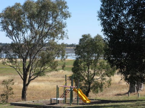 Natimuk Lake Caravan Park - Coogee Beach Accommodation 3