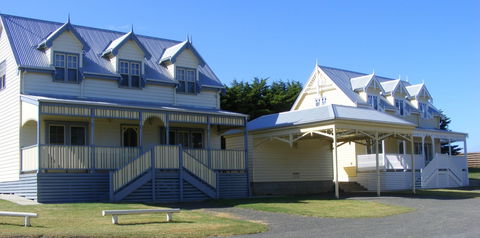 Belfast Cottages - Coogee Beach Accommodation 0