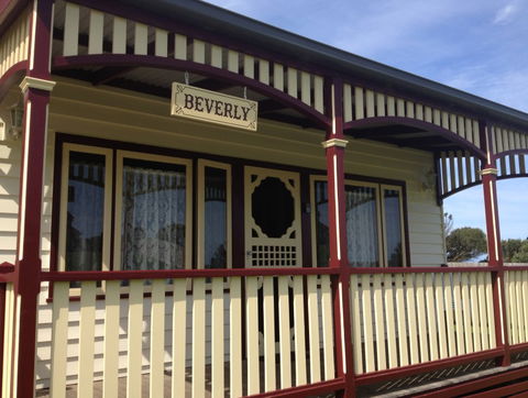 Belfast Cottages - Coogee Beach Accommodation 4