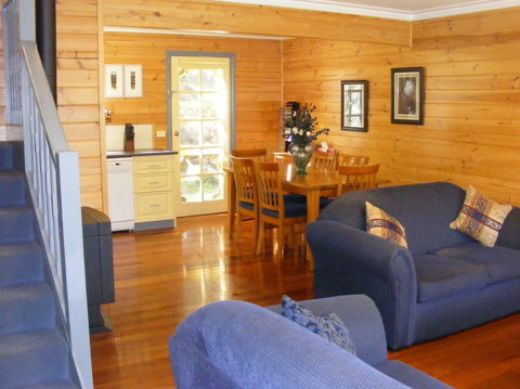 Belfast Cottages - Coogee Beach Accommodation 7