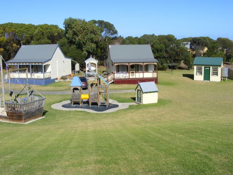 Belfast Cottages - Coogee Beach Accommodation 9