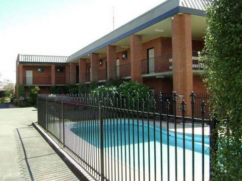 Moe Motor Inn - Coogee Beach Accommodation 0