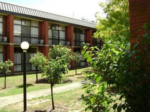 Moe Motor Inn - Coogee Beach Accommodation 1