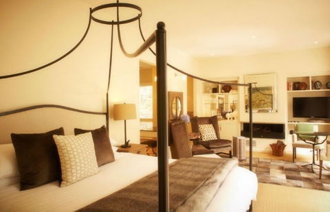 Lake House - Coogee Beach Accommodation 1