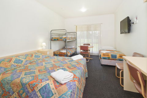 Carrum Downs Holiday Park - Coogee Beach Accommodation 1